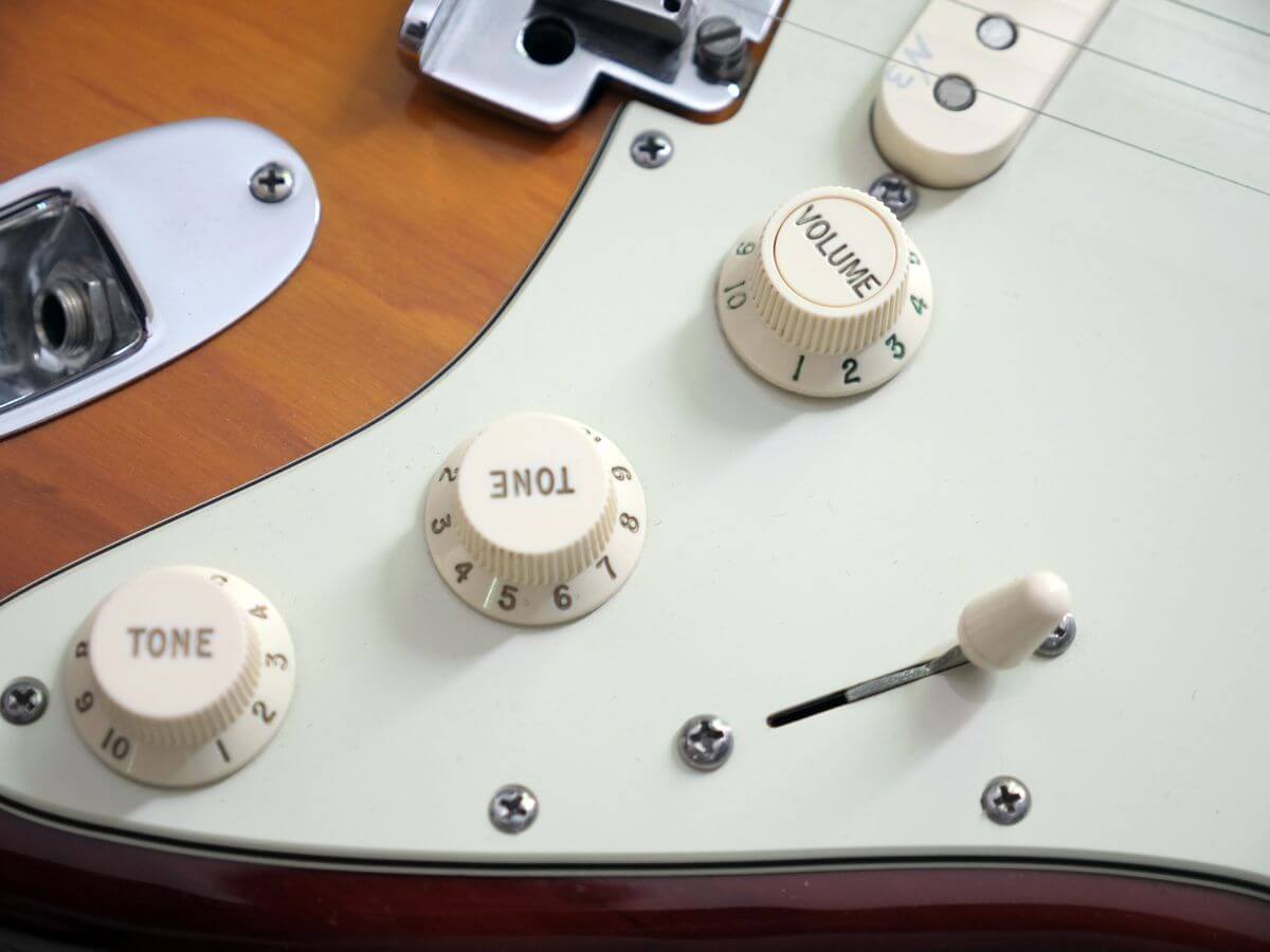 Volumes de la guitare : check