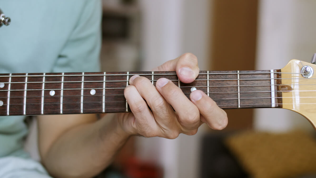 G5 : pouce sur corde de Mi